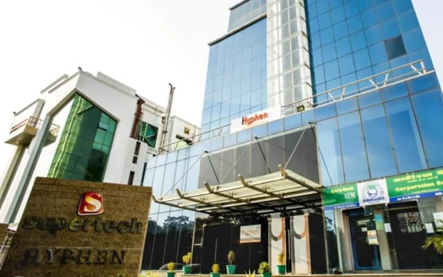 Hyphen Business Hotel