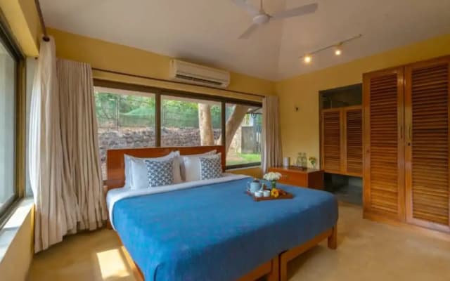 Cliffhouse in Candolim