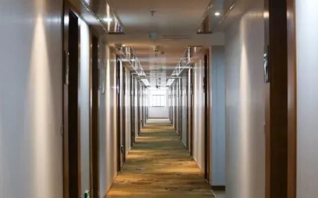 Hongfuxuan Hotel
