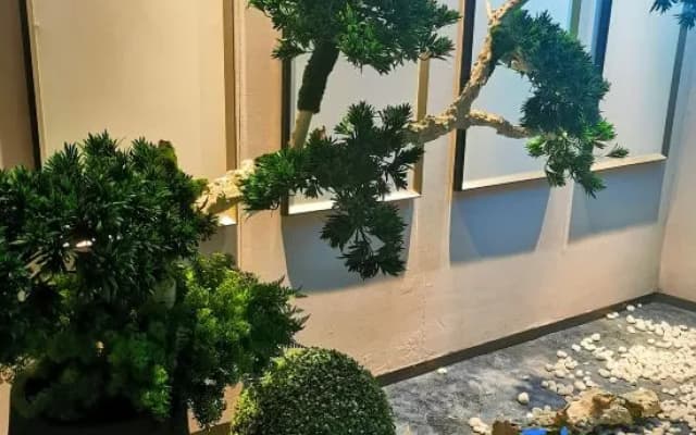 Rongyu International Hotel (Jishhou Municipal Government Ganzhou Ancient City Branch)