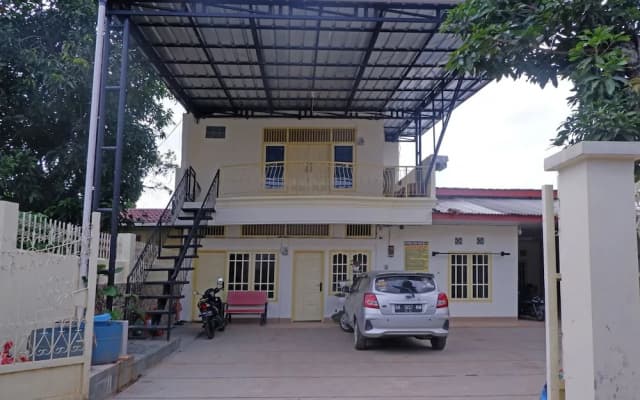 OYO Life 92632 Kost Pondok Kito