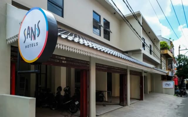 Sans Hotel Beskalan Malioboro