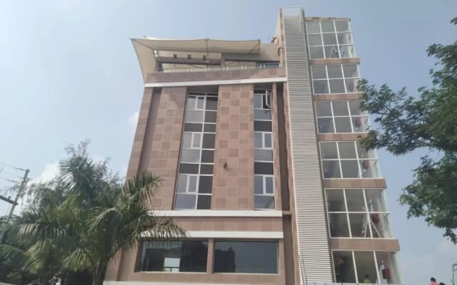 Hotel Prabha Palace