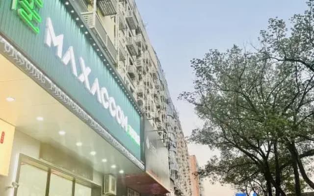 MAXACCOM