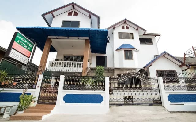 OYO 356 P.u. Guesthouse