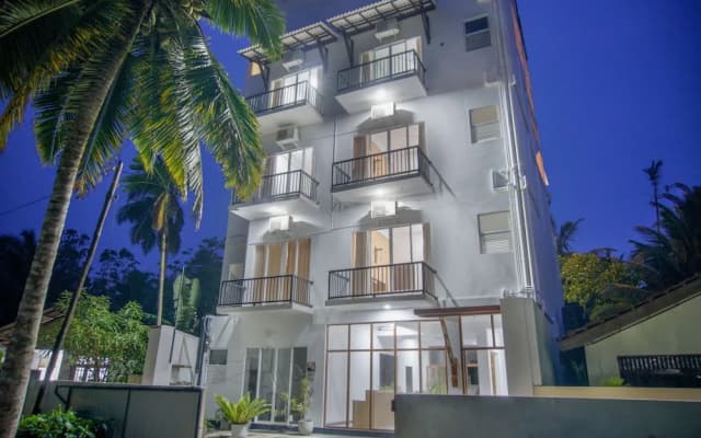 Sea Cloud Dalawella by OYO Rooms