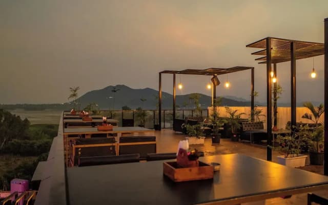 THE COURTYARD - Beyond Bar & Club