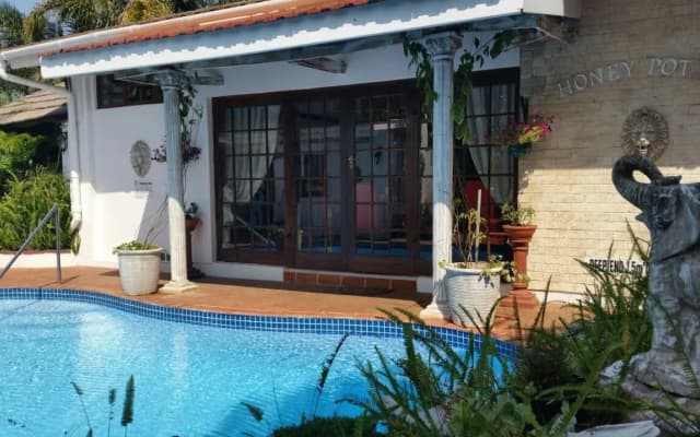 HoneyPot Guesthouse