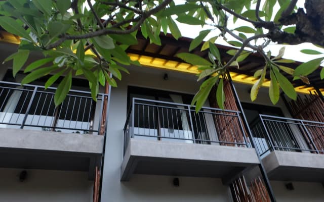Adys Inn