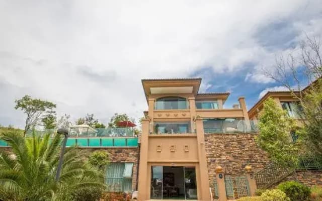 Lake of Fuxian Bicheng B&B (Chengjiang Sun Mountain Branch)