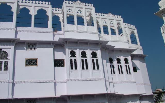 Bhanwar Vilas Guest House