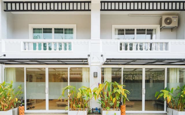 Isara Khao Lak