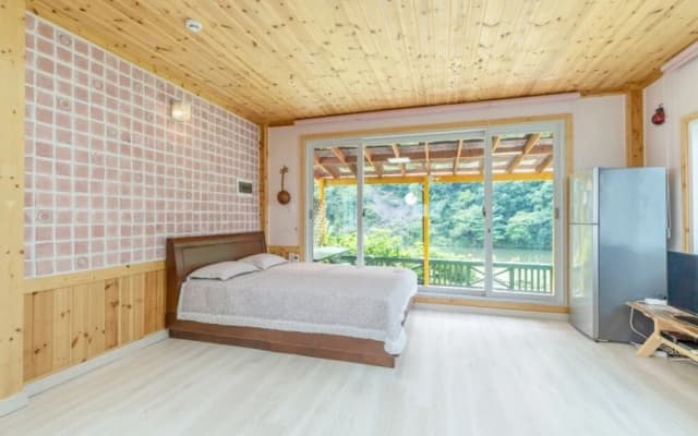 Boeun Supsogui Hayan Pension