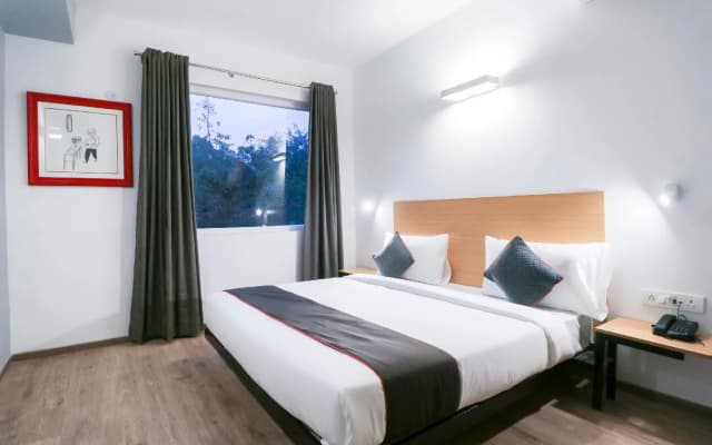 OYO Townhouse 588 Noida Sector 71