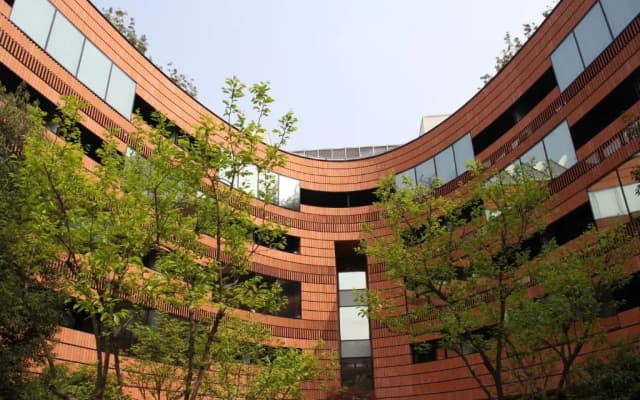 HUALUXE Shanghai Twelve at Hengshan by IHG