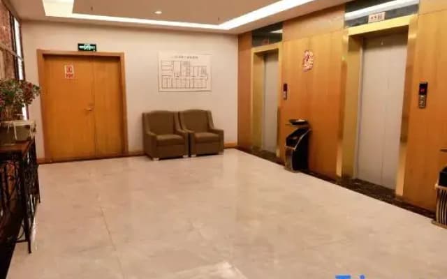 Urba Hotel (Kuitun Shopping Center Yima Lane Food Street Branch)