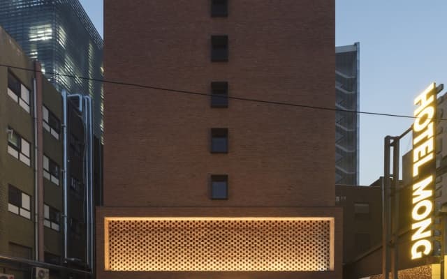 Le Mong Hotel