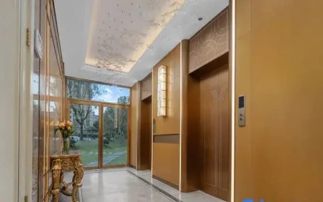 Vienna International Hotel (Nanchang University of Finance and Economics Branch)