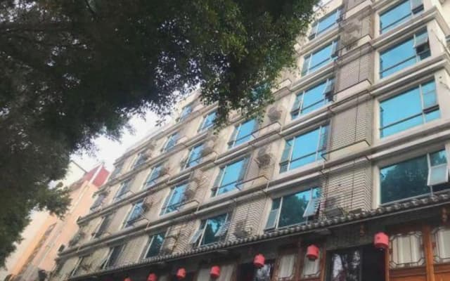 Jun'an Business Hostel (Shenzhen Haiya Binfencheng Store)