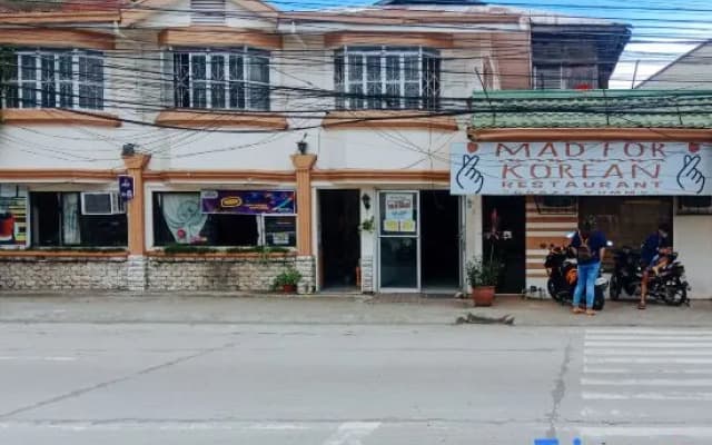 RedDoorz @ Plaza la Paz Iloilo City