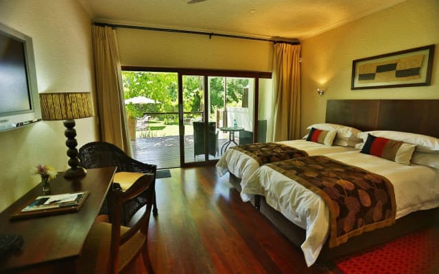 LAvenir Country Lodge