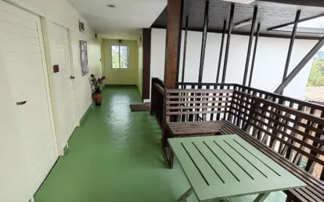 Kaysorn Residence and Guest House