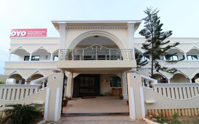 OYO 16522 Hotel Sidhartha International