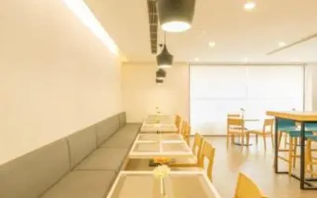 Hanting Express Jilin Beijing Road
