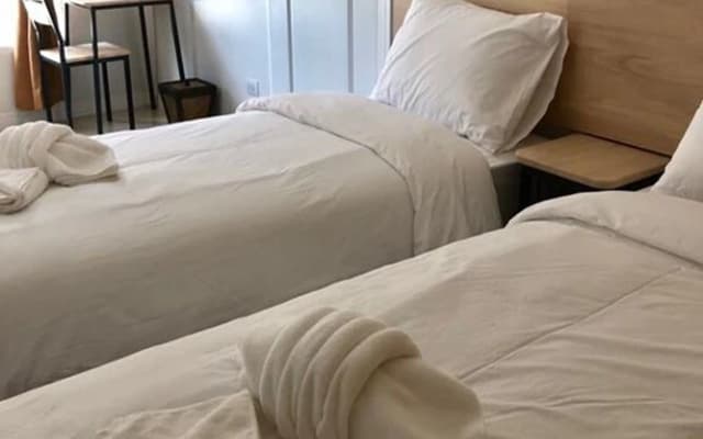 OYO 6370 Hotel Golden Woods