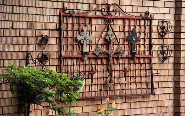 Del Roza Guest House