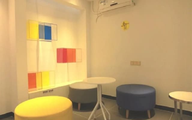 7Days Inn Qinzhou Niannianfeng Plaza Xiangyang Street Branch