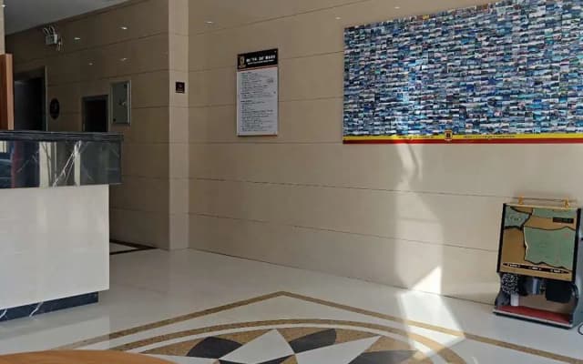 Super 8 Hotel Dingzhou Chongwen Street