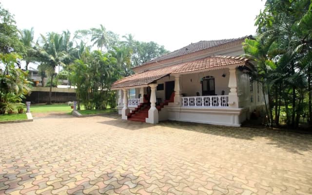 OYO 9826 Garden Villa