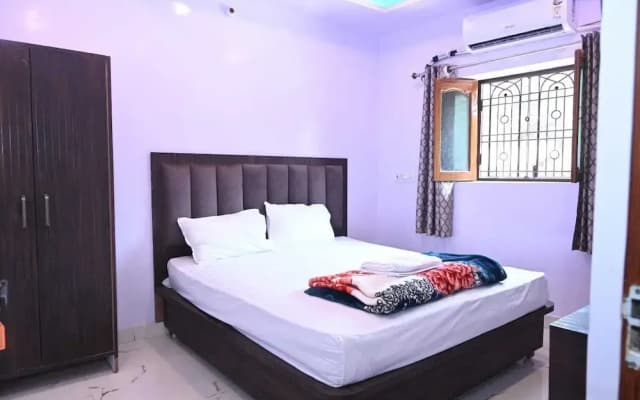 Ganpati Shri P. Guest House
