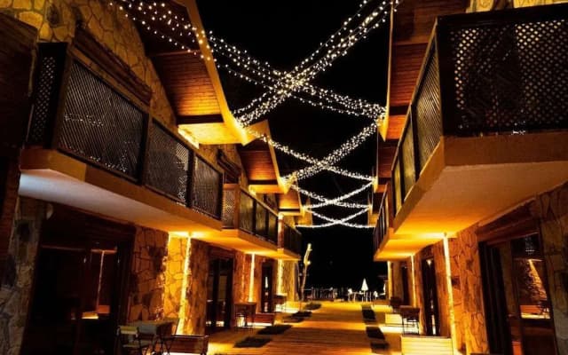 Taş Mahall Luxury Hotel