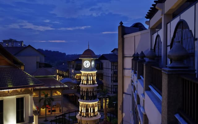 DoubleTree by Hilton Putrajaya Lakeside