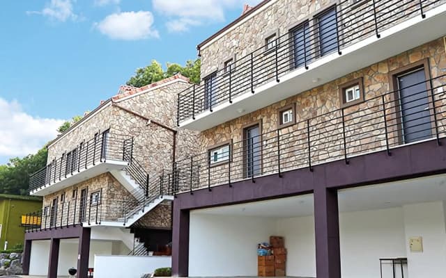Mari Hotel