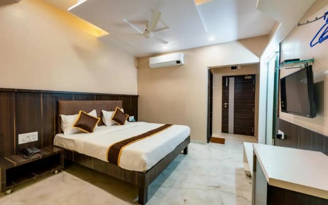 Hotel AATITHYA SATKAR