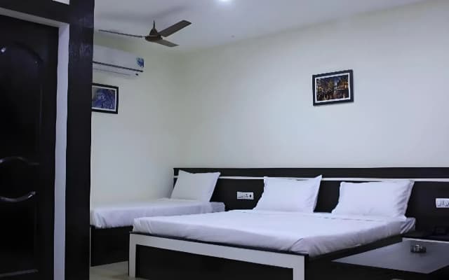 Hotel Wardhman