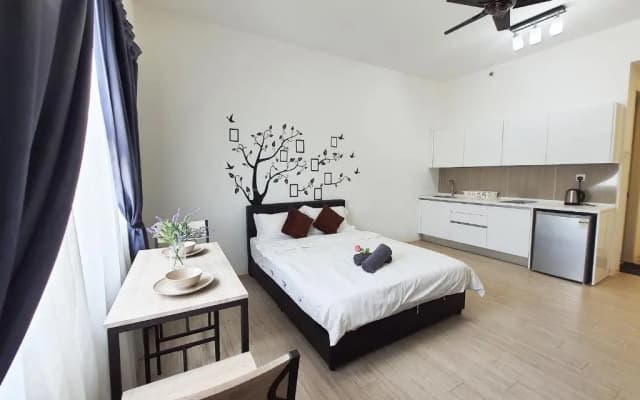 PJ The Grand by SkyLimit Suites
