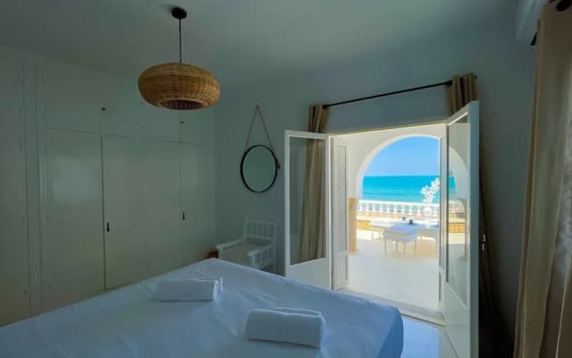 The Sea House Beach Front Villa With Pool