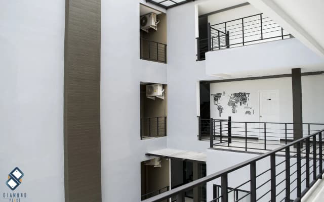 Diamond Place