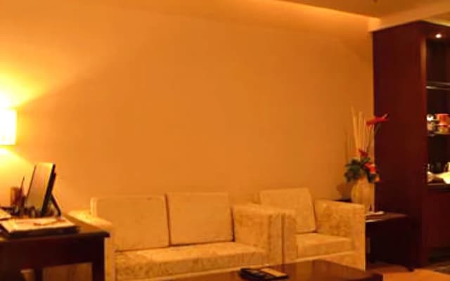 Guannan Shijiyuan International Hotel