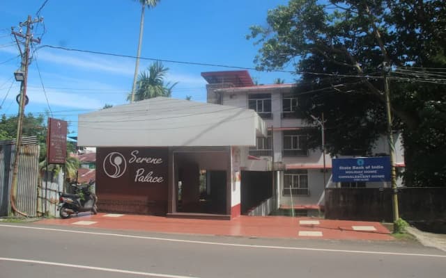 Hotel Serene Palace