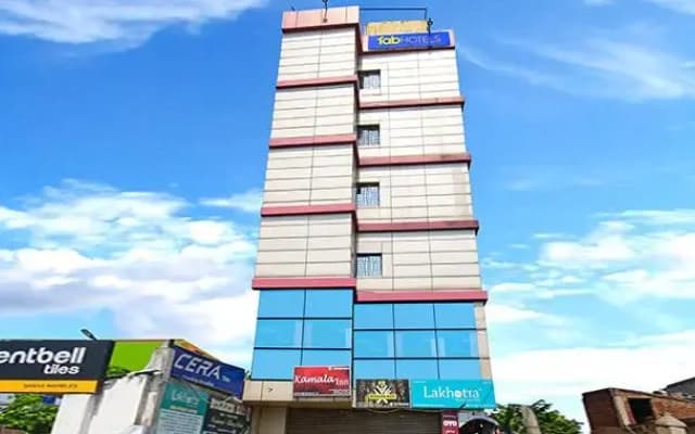Fabhotel Kamala Inn