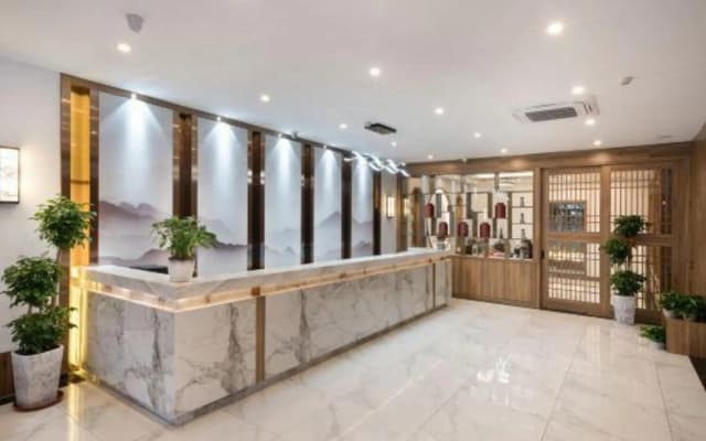 Jiu Jian Tang Bo City Hotel