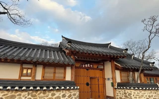 Jukrokjungsa hanokstay