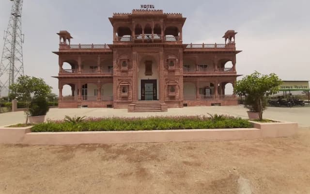Amar Palace -A Heritage Hotel