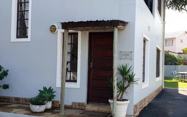 African Sands Bed & Breakfast