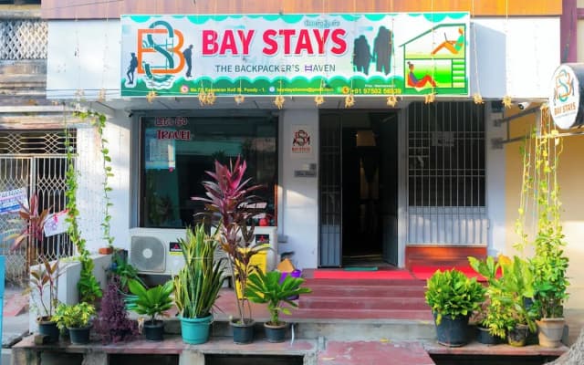 Roscotel Bay Stays 2BHK Near White Town